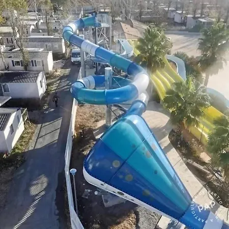 Carabasse Plage. Кемпинг Виас