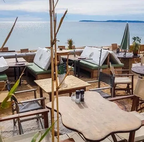 Κάμπινγκ Carabasse Plage. Vias